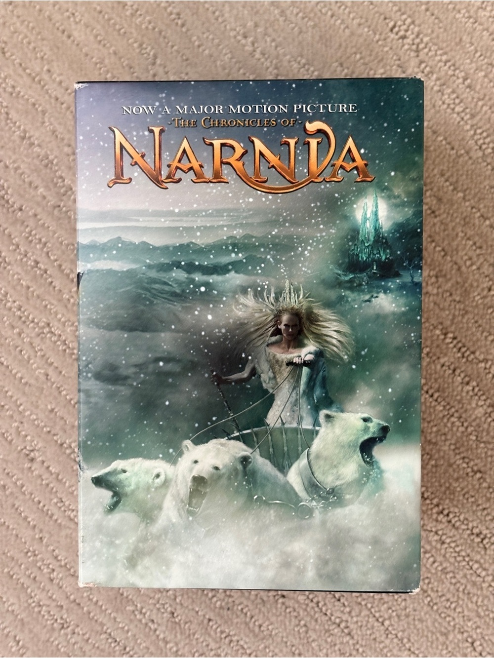 The Chronicles of Narnia Lion Witch Wardrobe Boxed Set Paperback 7 Books